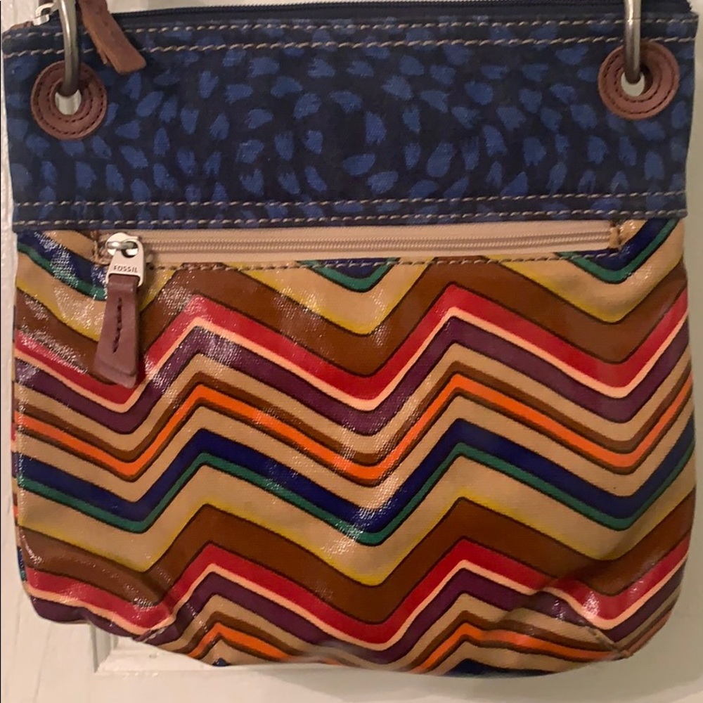 Cross body fossil bag